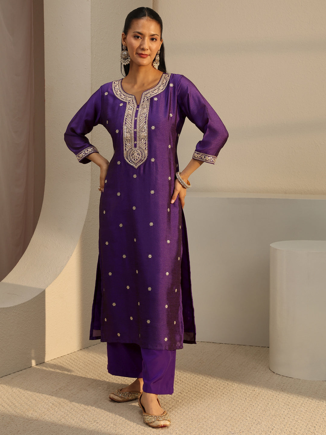  Purple Ethnic Motif Zari Embroidered Straight Kurta With Lining 