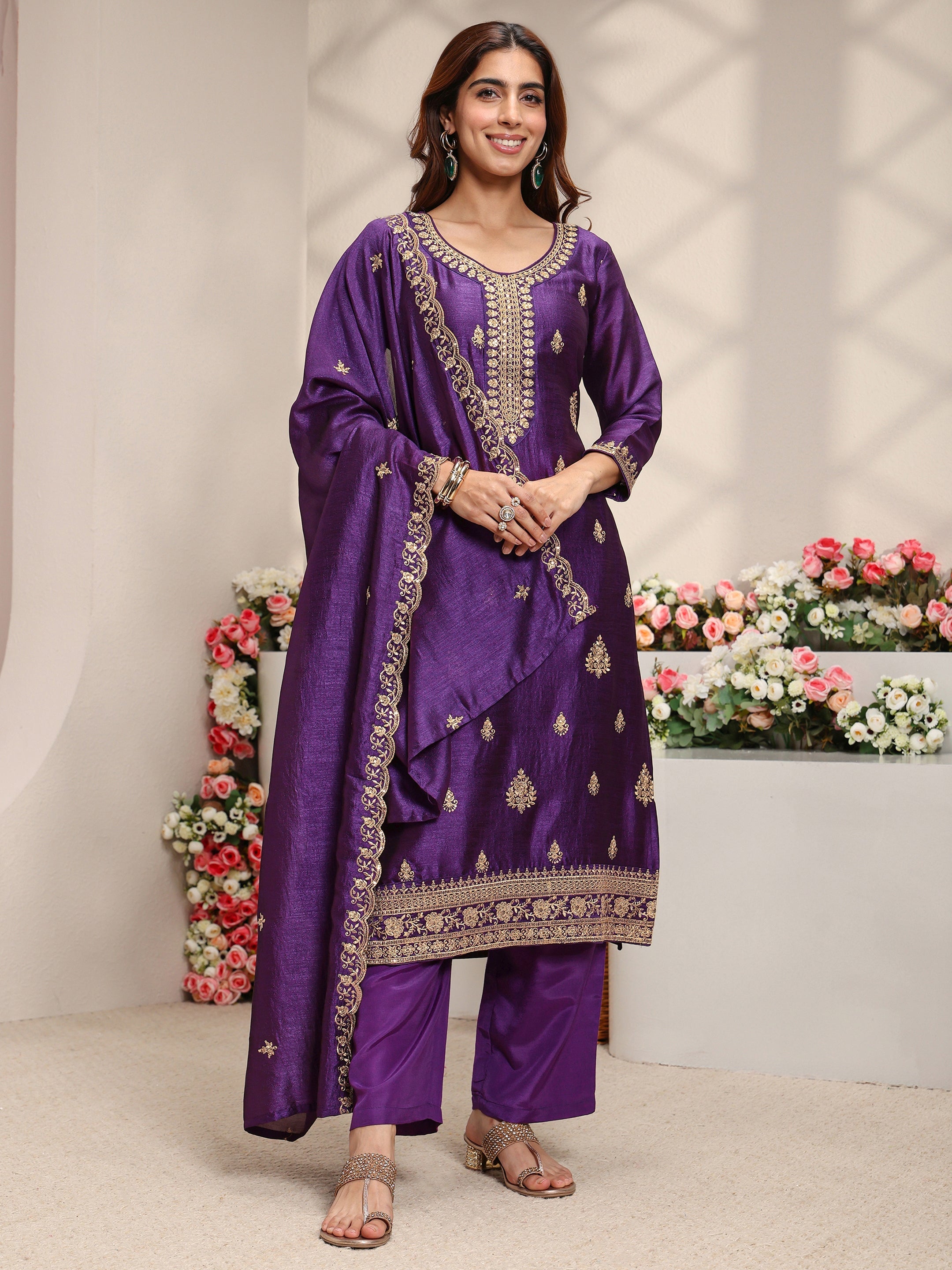 Purple Ethnic Motifs Embroidered Silk Blend Straight Suit Set With Dupatta-image-16