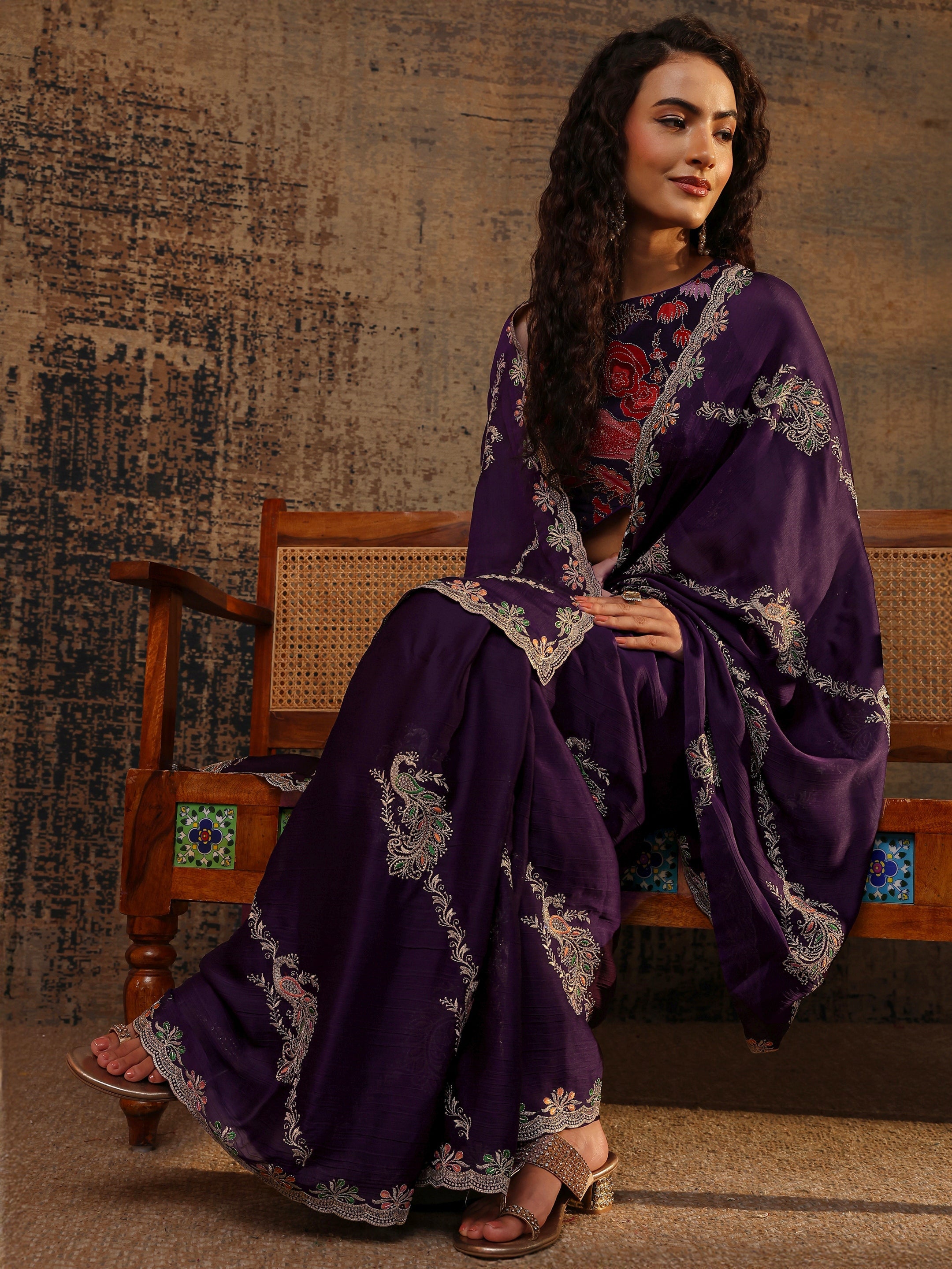 Purple Floral Embellished Satin Saree With Unstitched Blouse Piece-image-30
