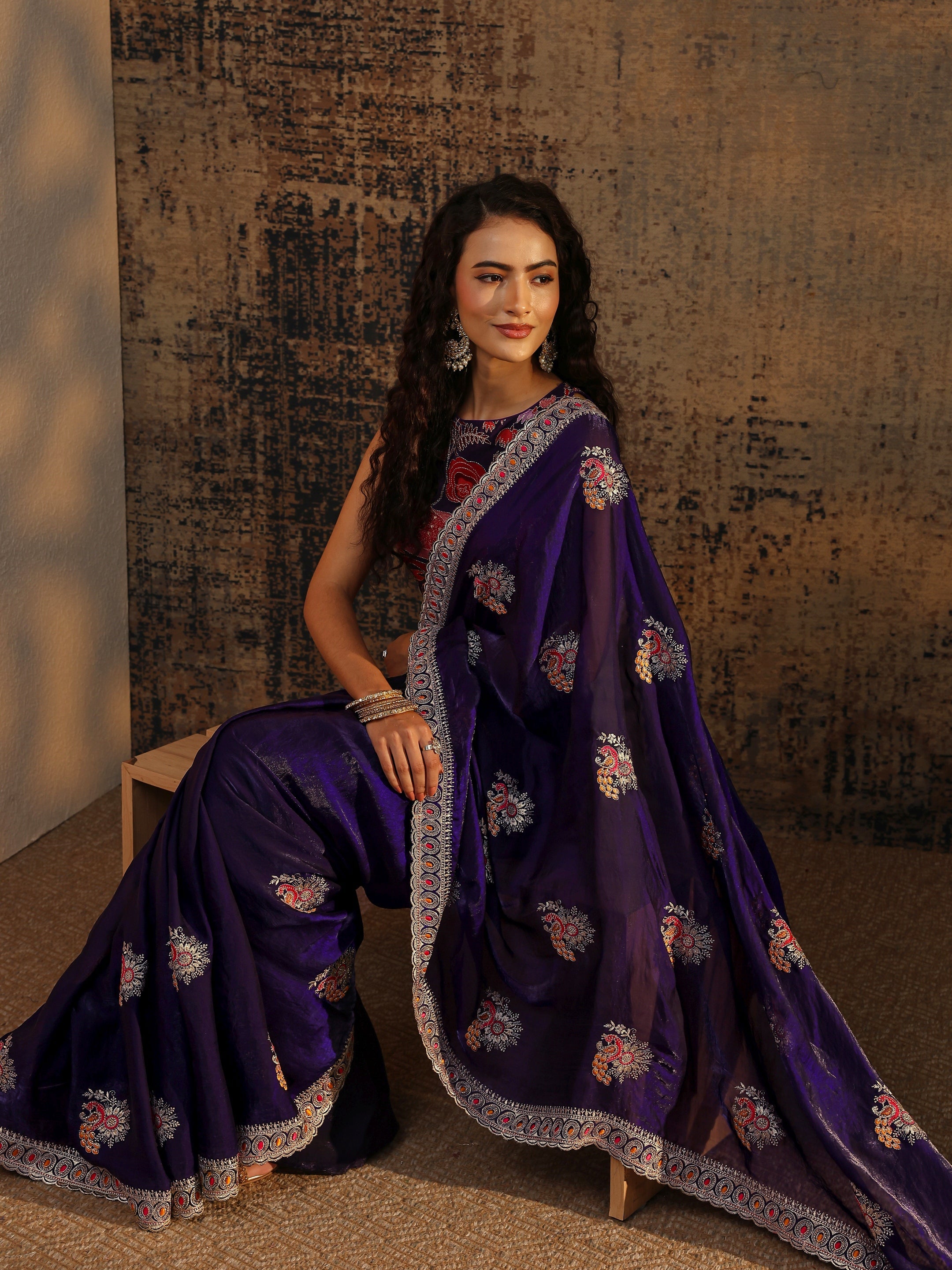 Purple Floral Embellished Tissue Saree With Unstitched Blouse Piece-image-22