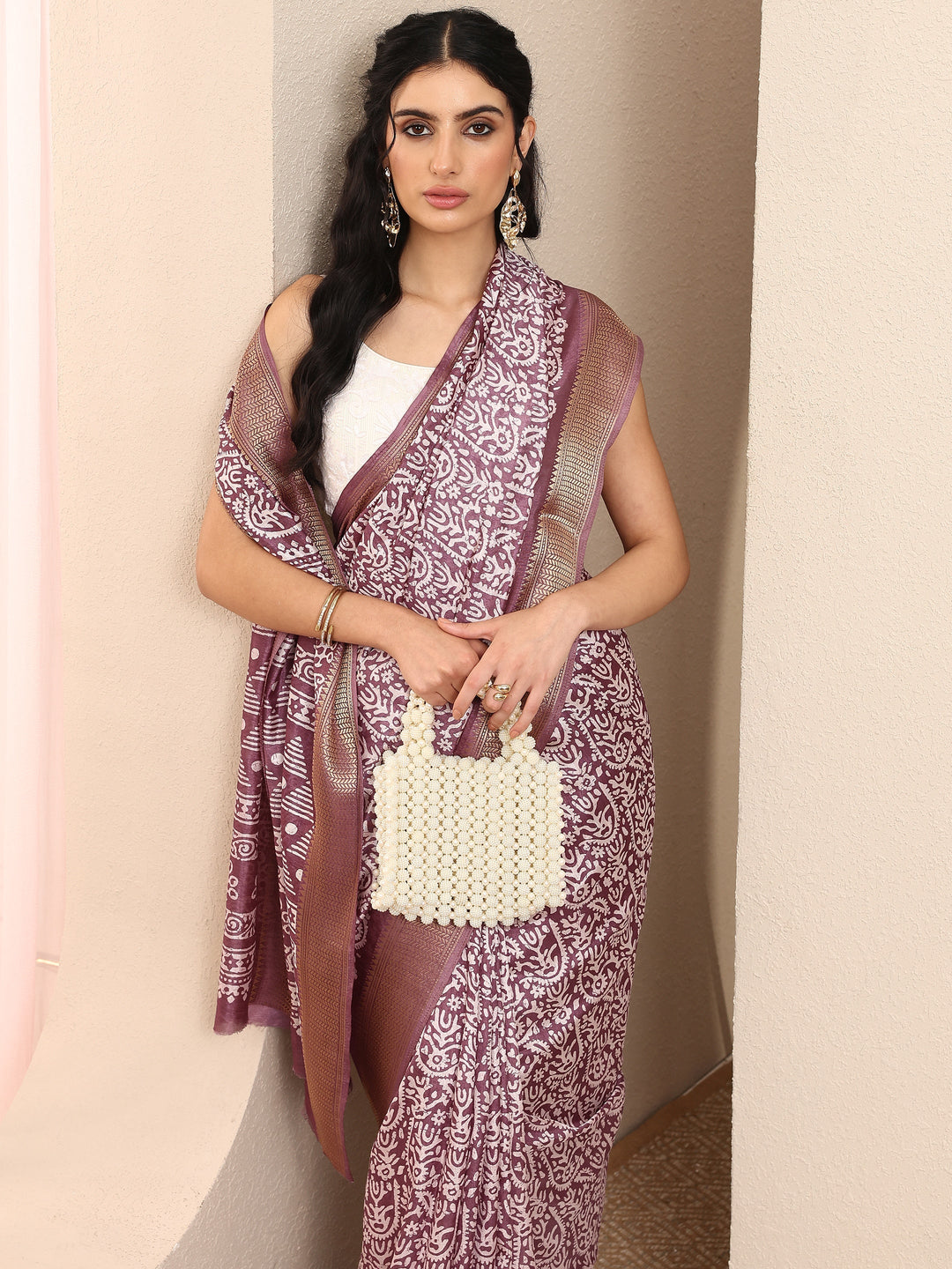 Purple Printed Silk Blend Saree With Unstitched Blouse Piece