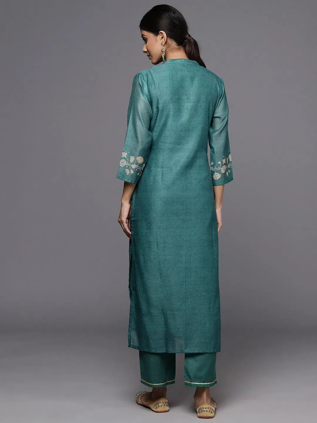 Rama Green Embroidered Chanderi Silk Straight Kurta With Trousers - Libas 