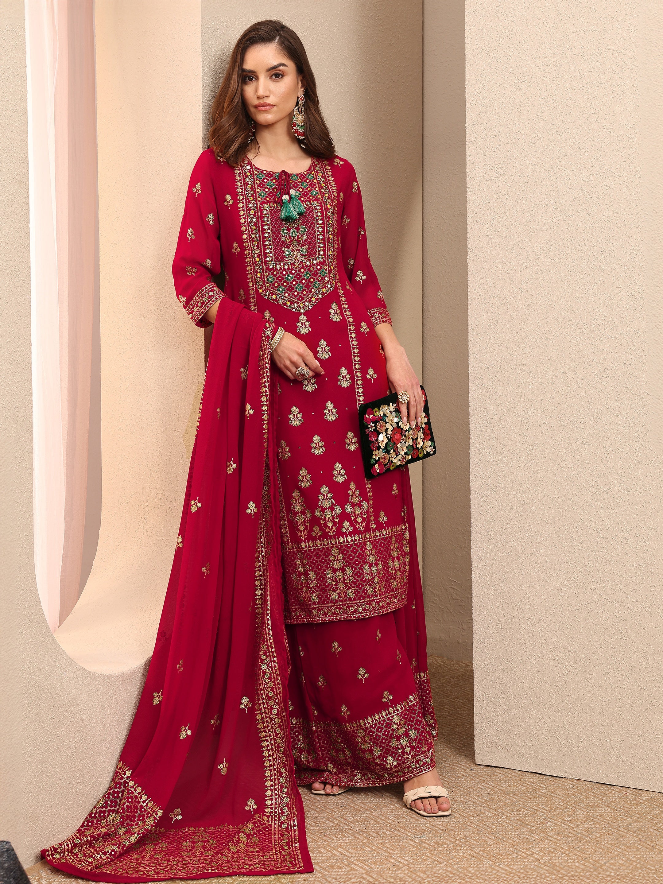 Red Embroidered Georgette Straight Suit Set With Dupatta-image-19