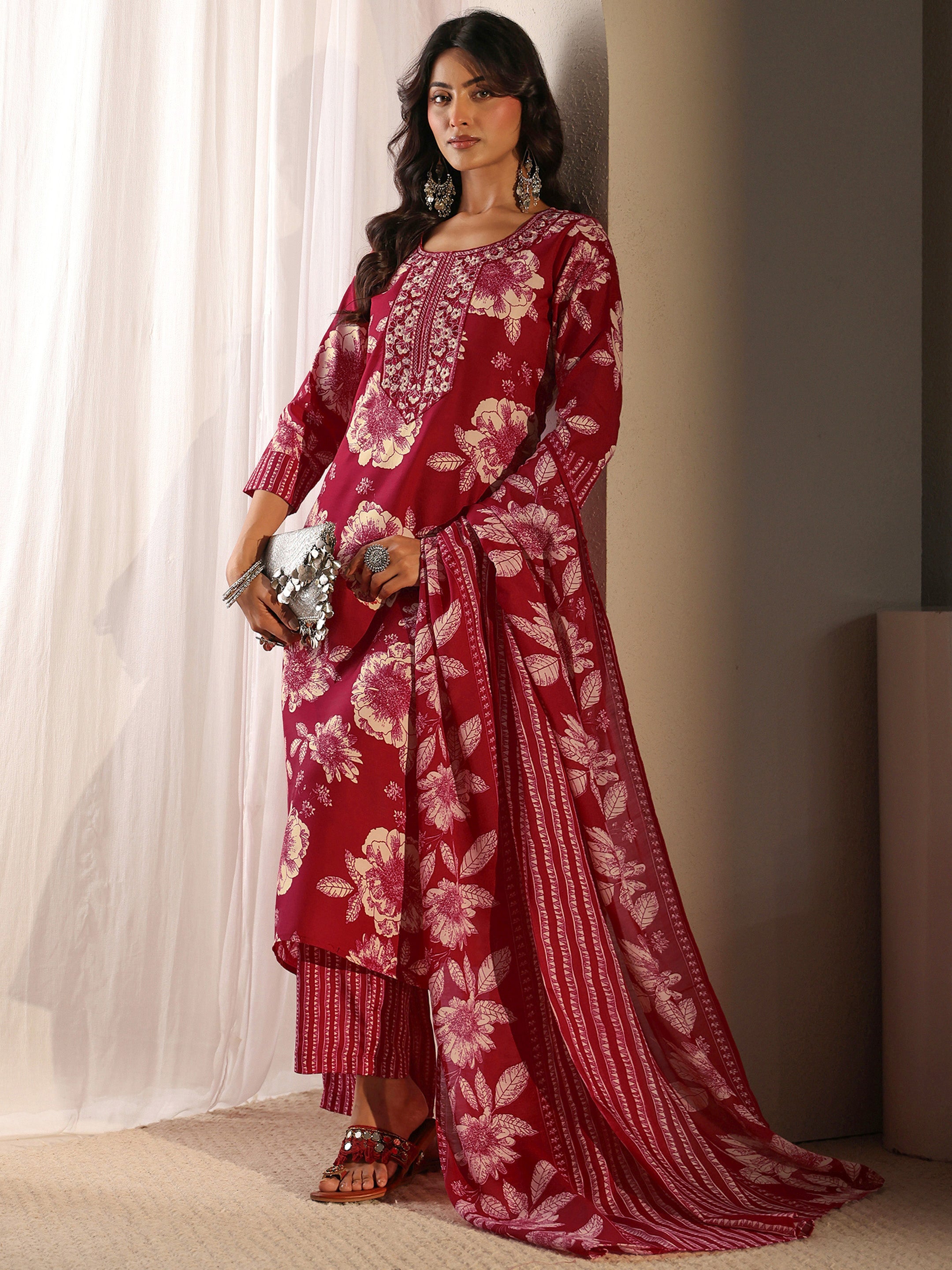 libas Red Floral Printed Cotton Blend Straight Suit Set With Dupatta-picture-20