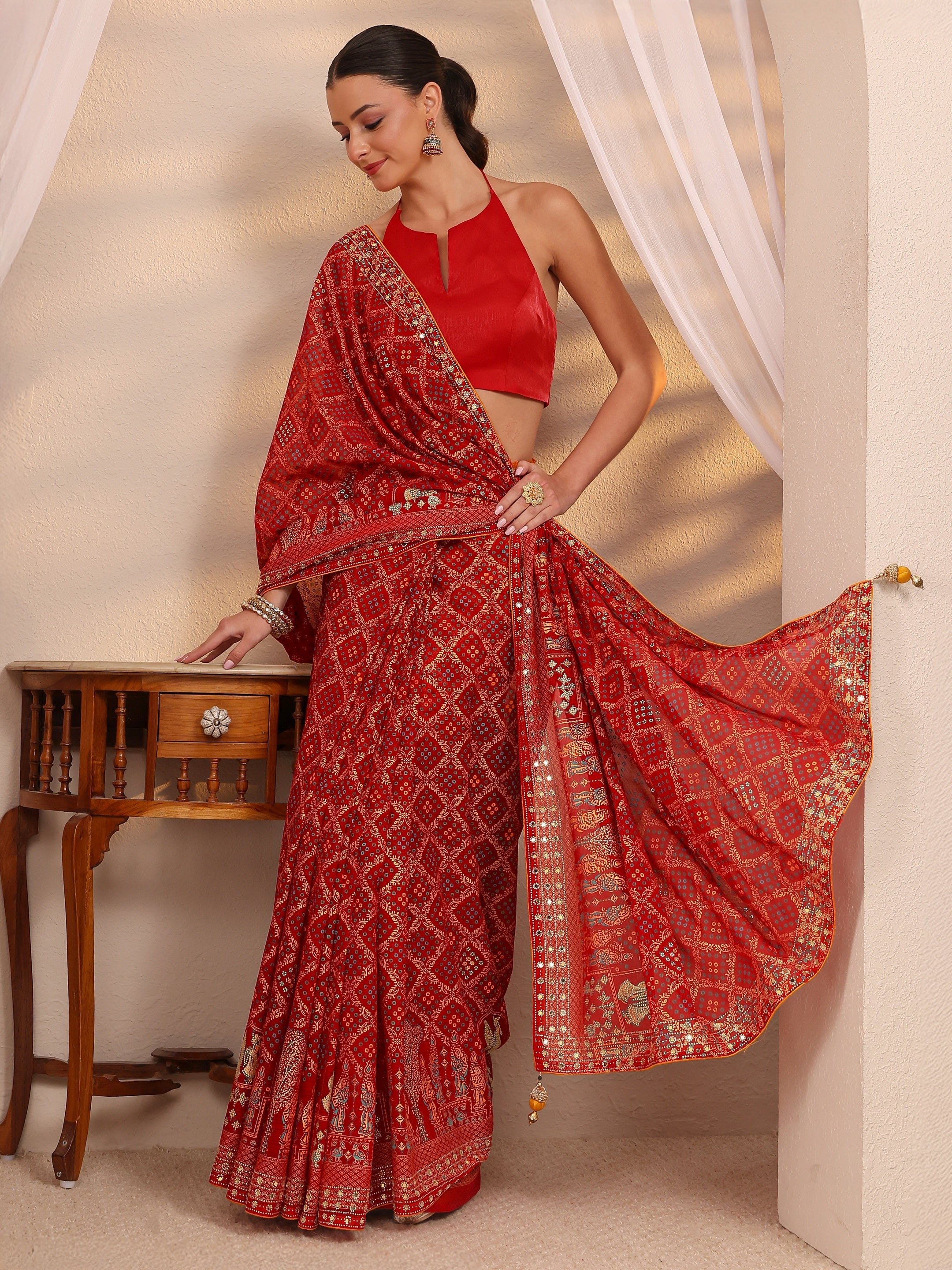 libas Red Gharchola Silk Blend Saree With Unstitched Blouse Piece-picture-32