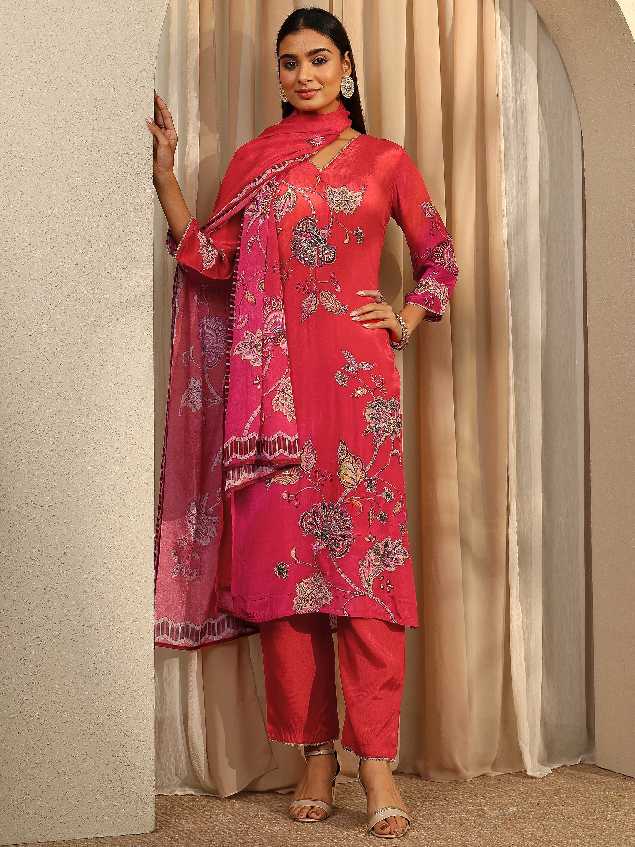 libas Red Printed Crepe Straight Suit Set With Dupatta-picture-22