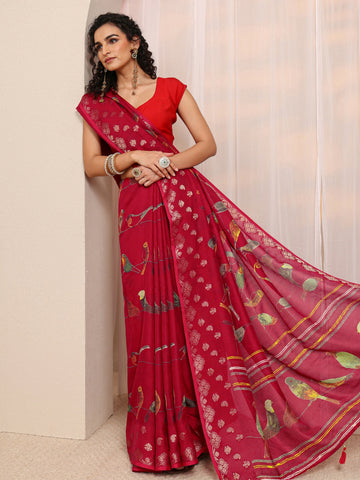 Red Quirky Printed Silk Blend Saree 
With Unstitched Blouse Piece