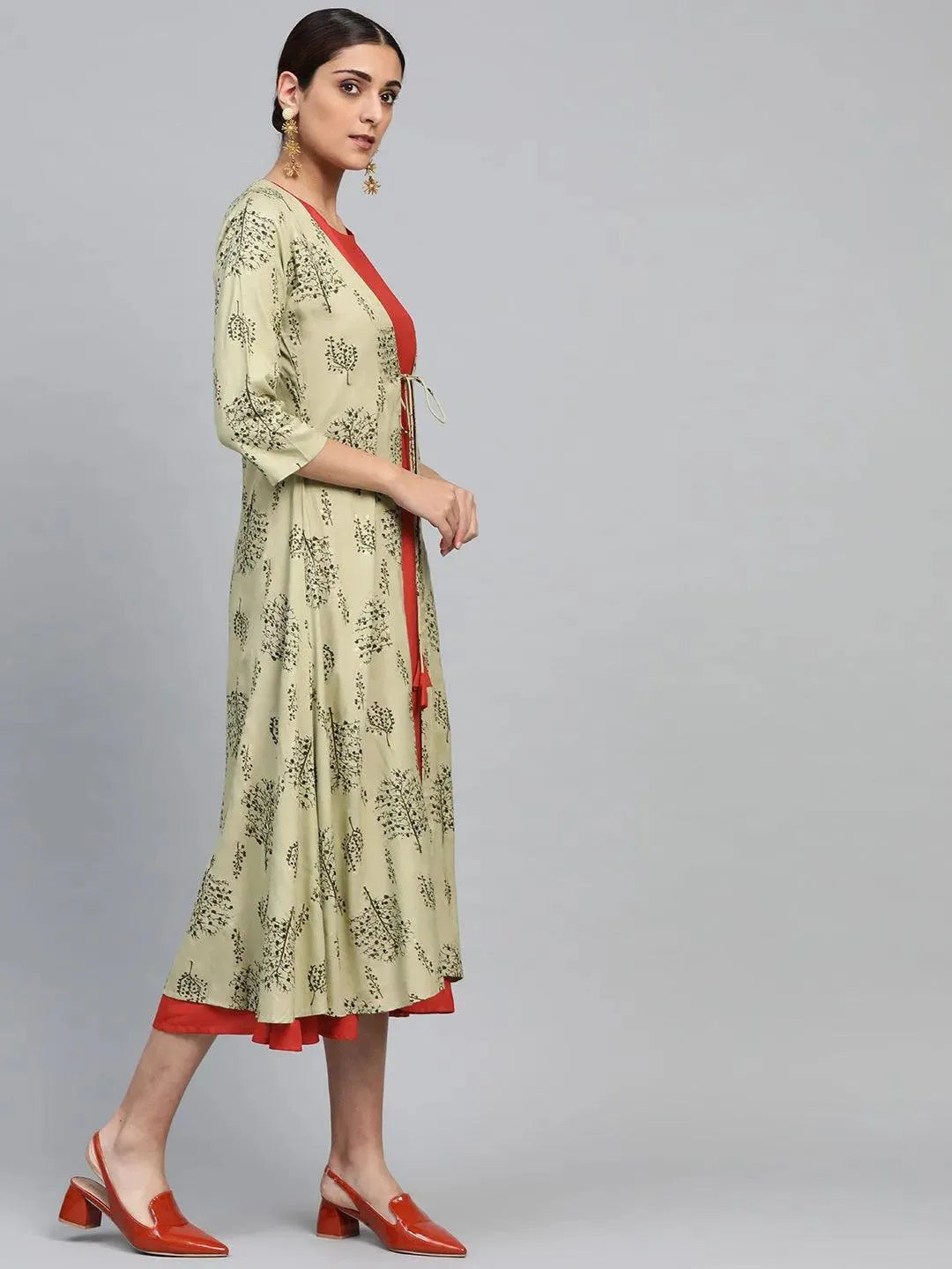 Red Solid Rayon Dress With Shrug - Libas 