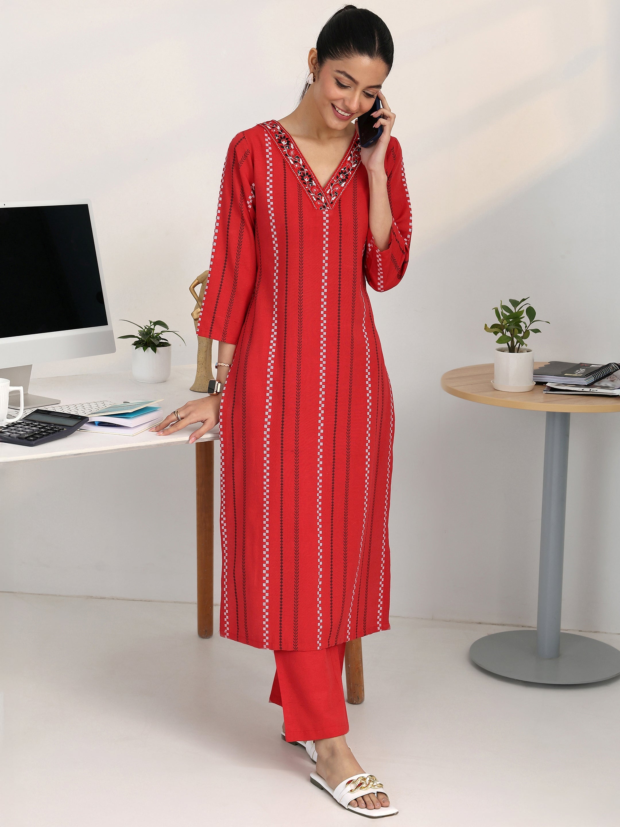 Red Striped Woven Design Cotton Blend Straight Kurta-image-4