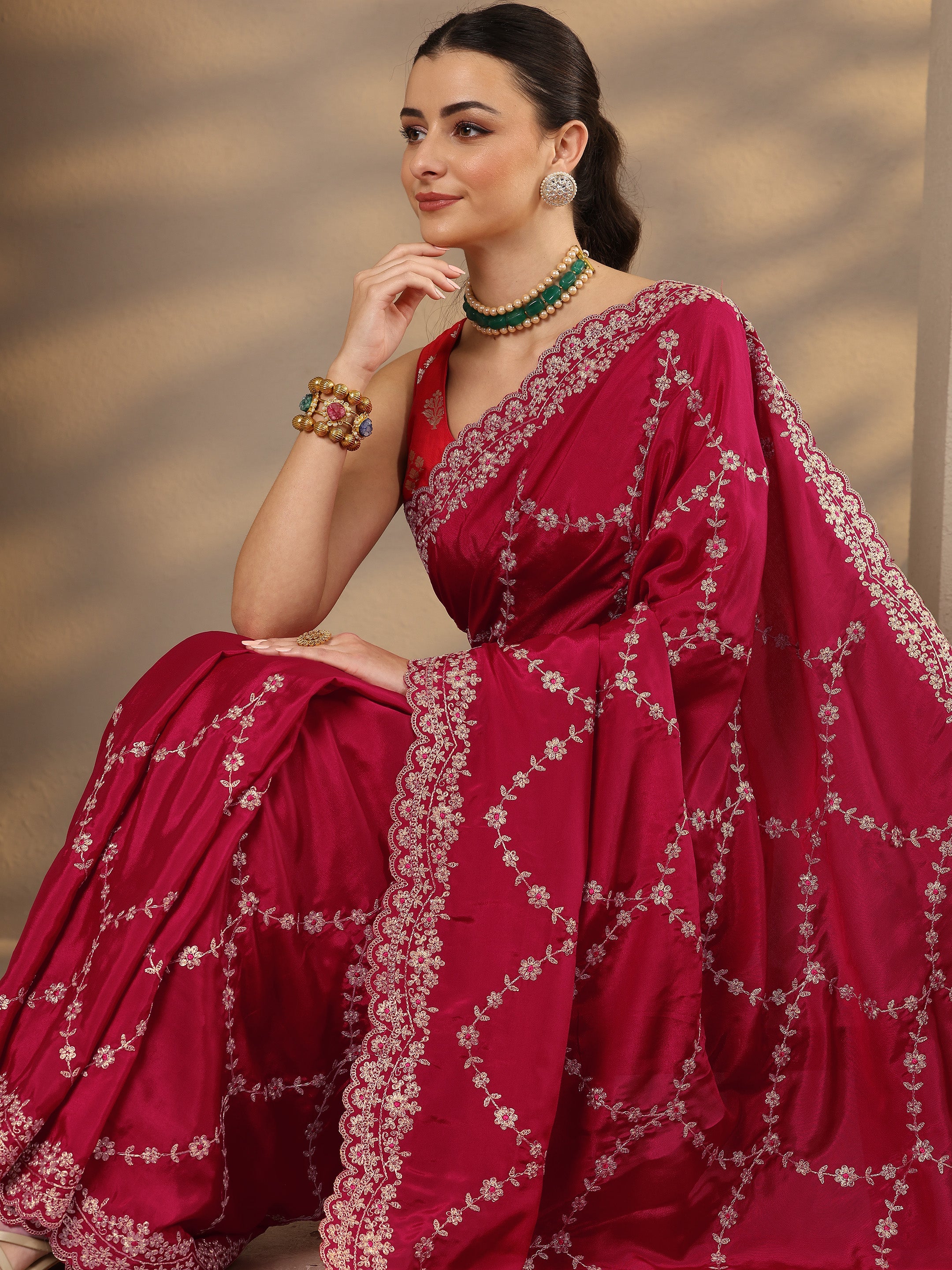 Rust Embroidered Silk Blend Saree With Unstitched Blouse Piece-image-19