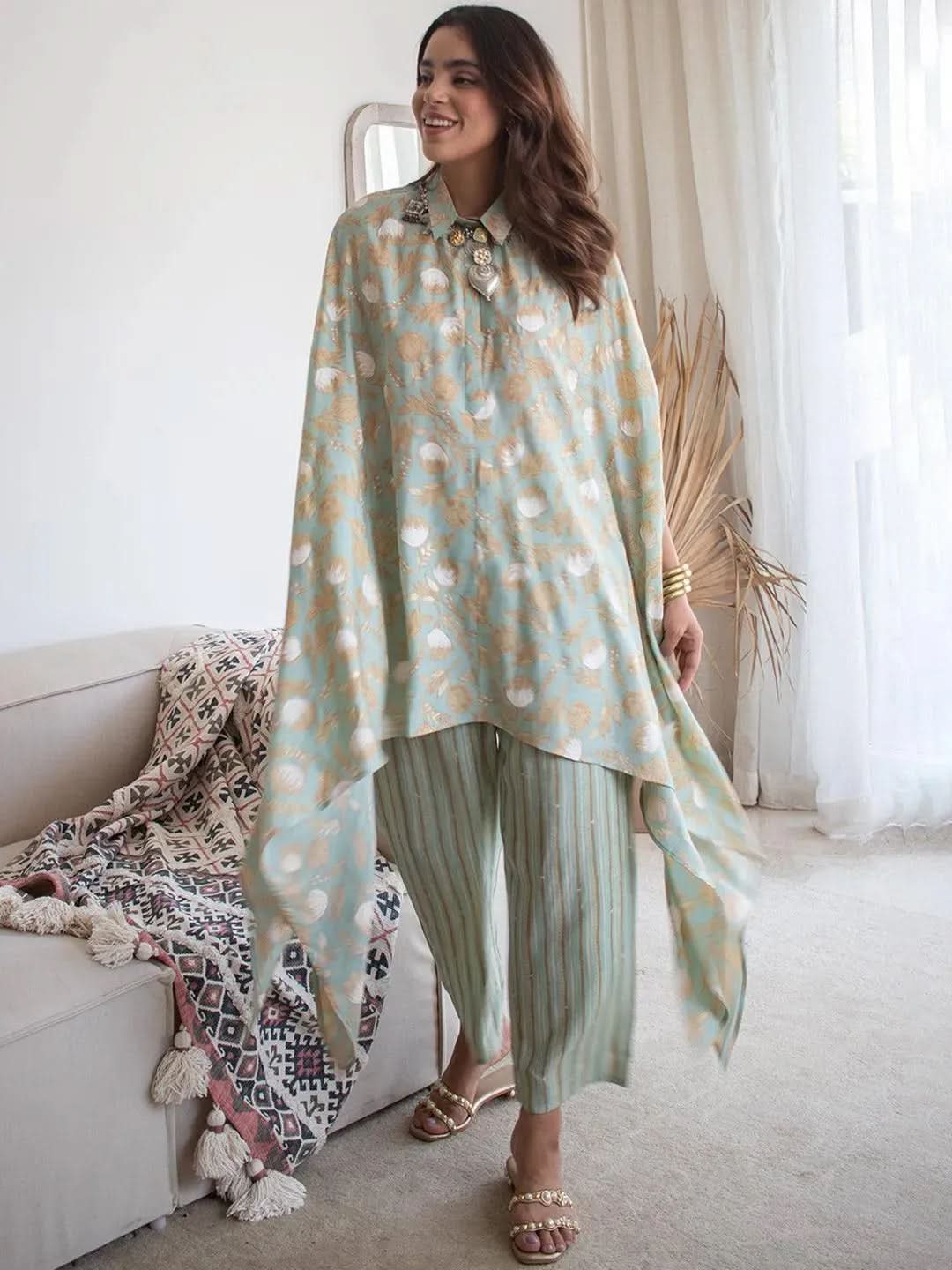 

Buy Sea Green Printed Silk Blend Suit Set - 33382O-XS | Libas Ethnic Wear Online