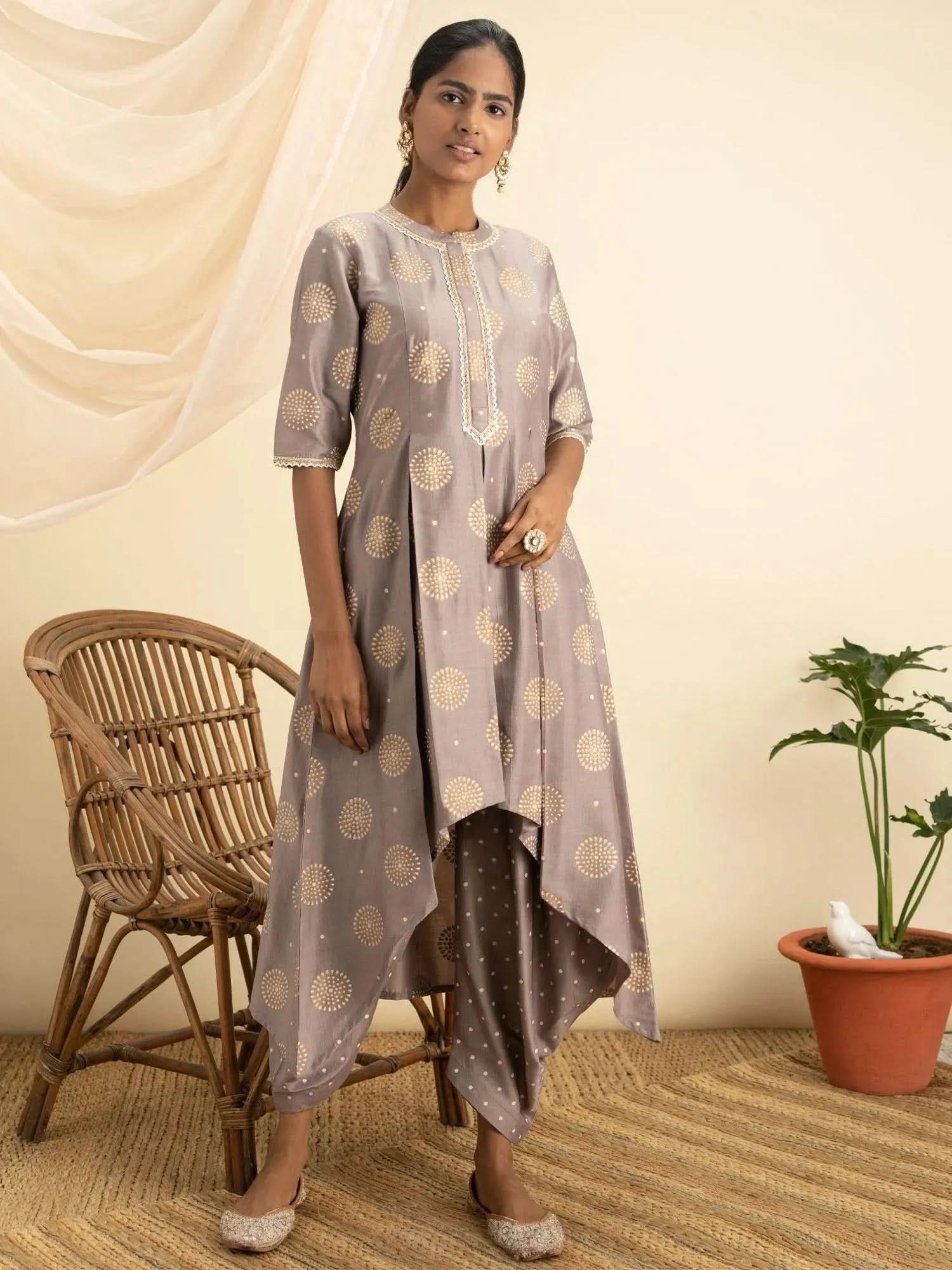 

Buy Taupe Silk Printed High-Low Kurta With Taupe Silk Printed Dhoti Pant Online