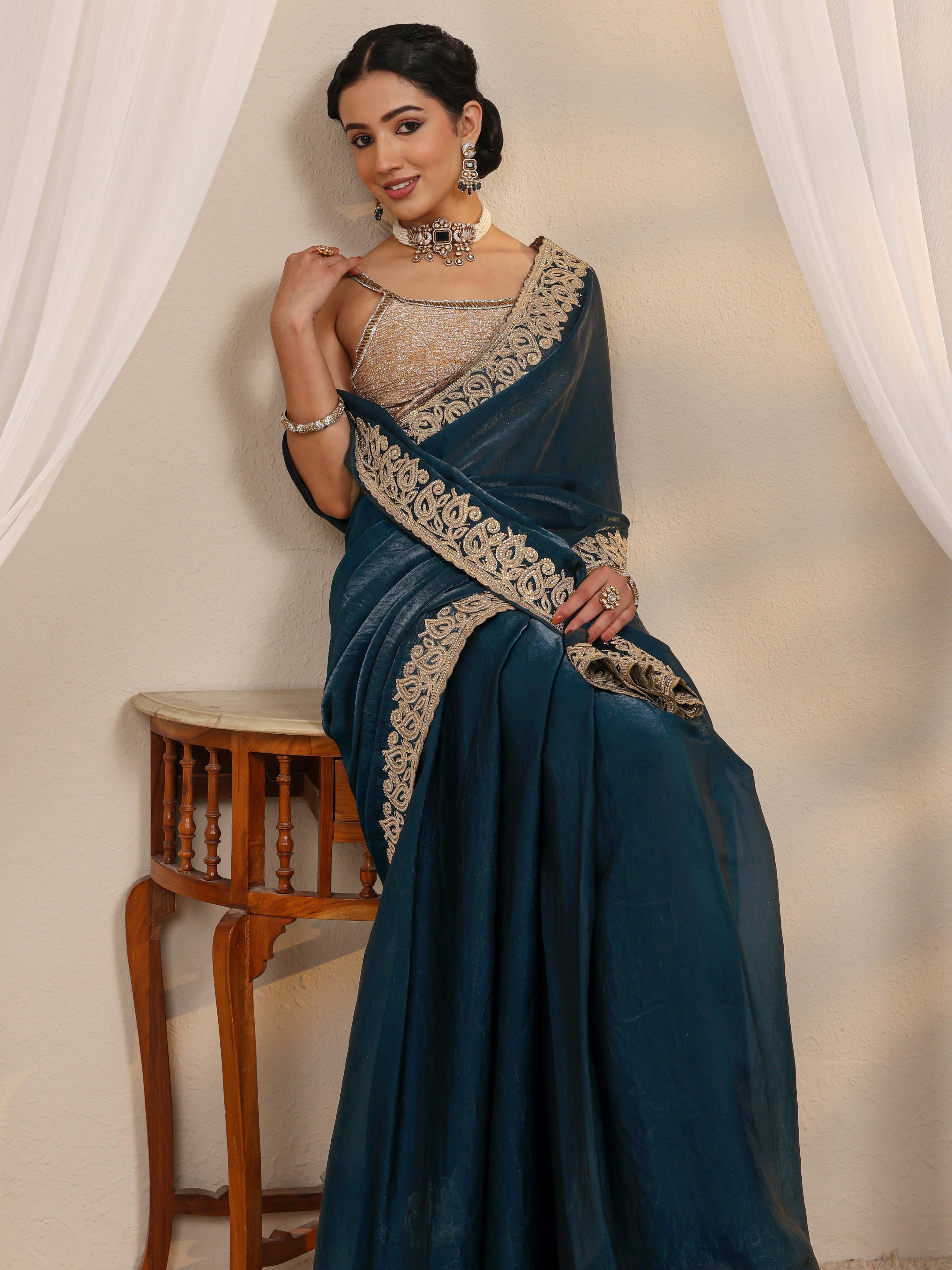 Teal Embellished Tissue Saree With Unstitched Blouse Piece-image-9