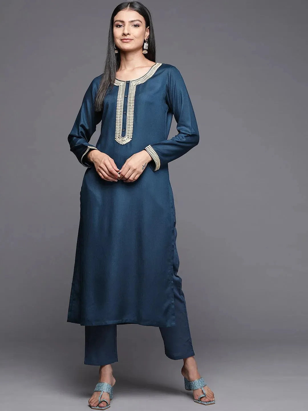 Teal Embroidered Pashmina Wool Straight Kurta - Libas