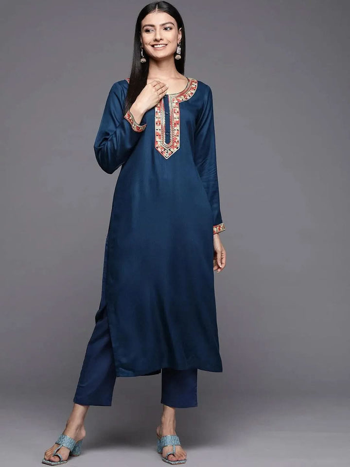 Teal Embroidered Pashmina Wool Straight Kurta - Libas