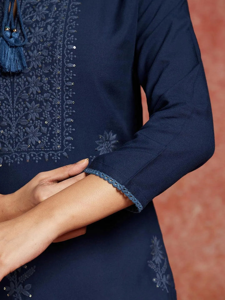 Teal Embroidered Rayon Straight Kurta - Libas