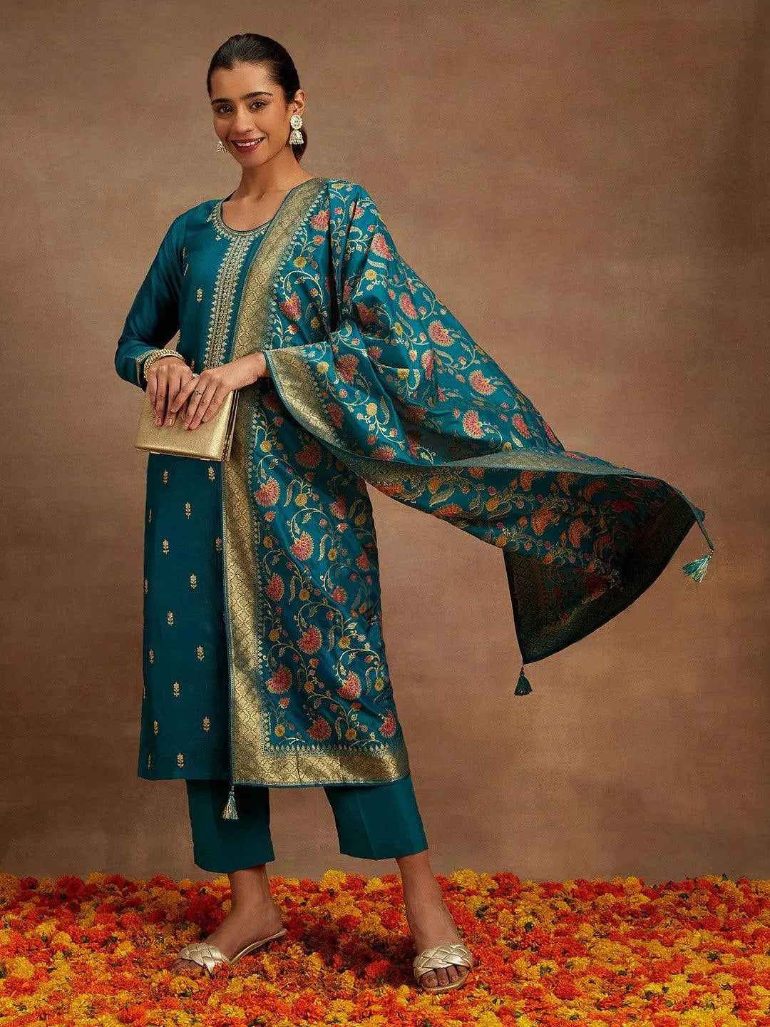 Green Embroidered Silk Blend Straight Suit With Dupatta-image-49