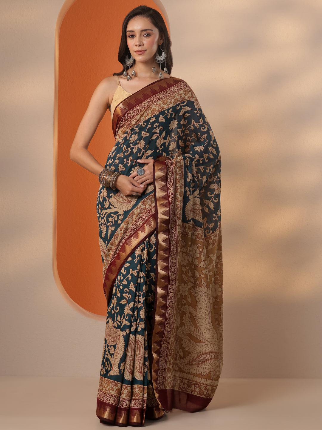 Teal Printed Silk Blend Saree With Unstitched Blouse Piece