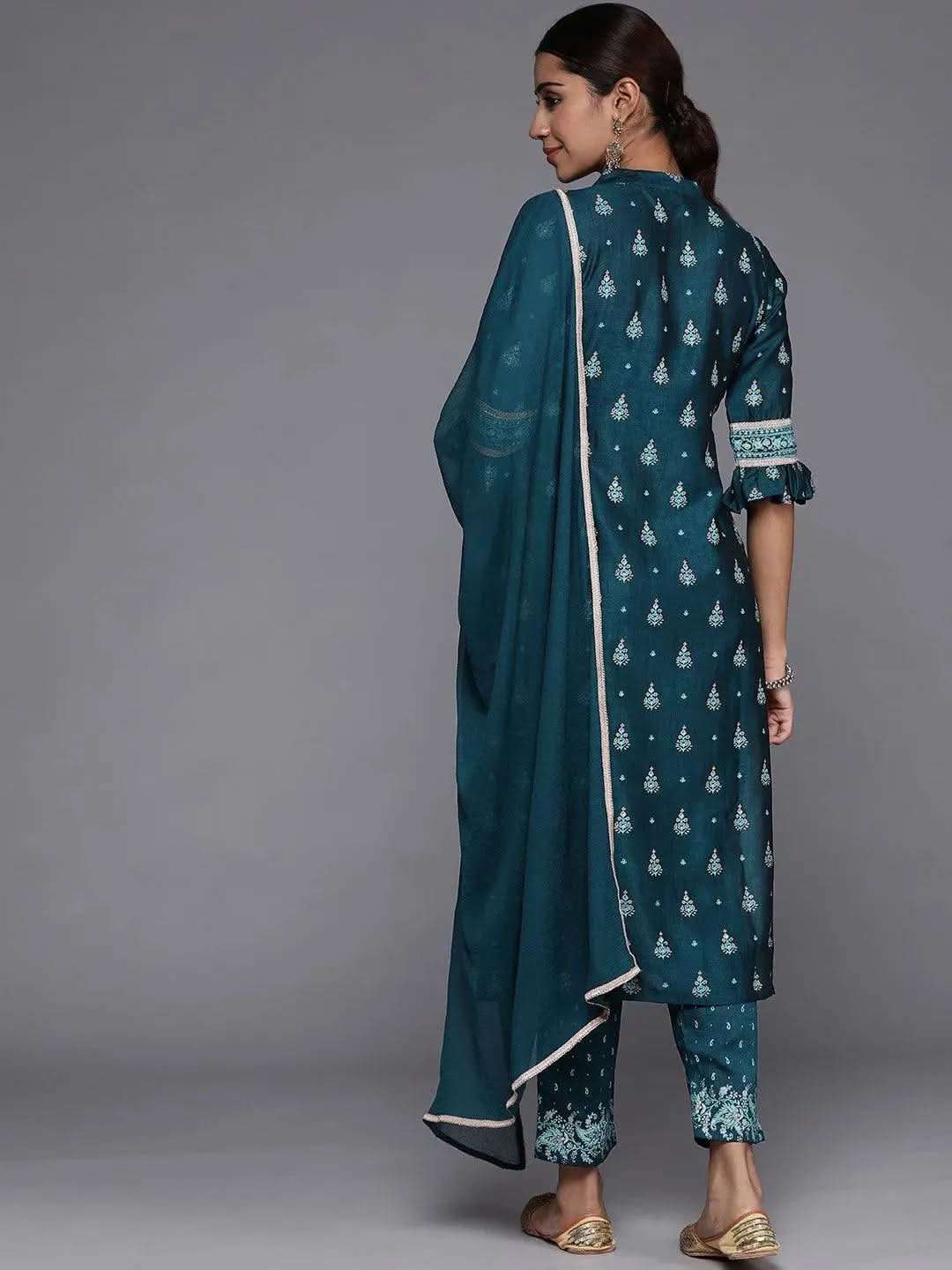 

Teal Printed Silk Blend Straight Kurta With Dupatta