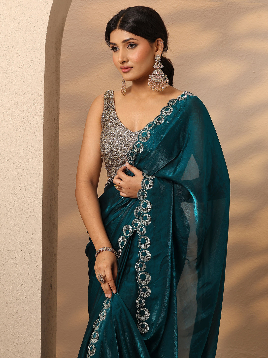  Teal Solid Silk Blend Saree With Unstitched Blouse Piece 
