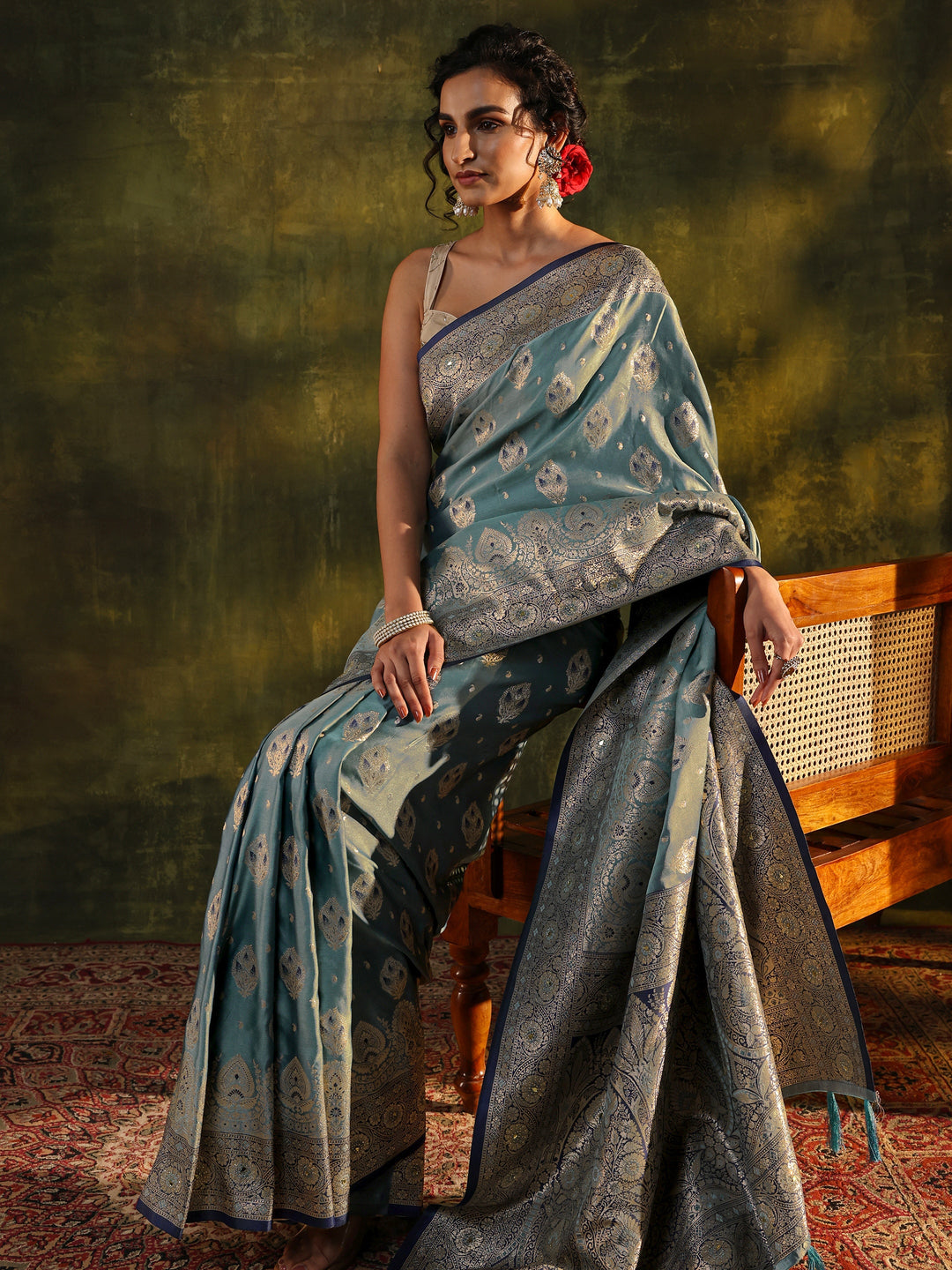 Teal Woven Design Silk Blend Banarasi Saree With Unstitched Blouse Piece