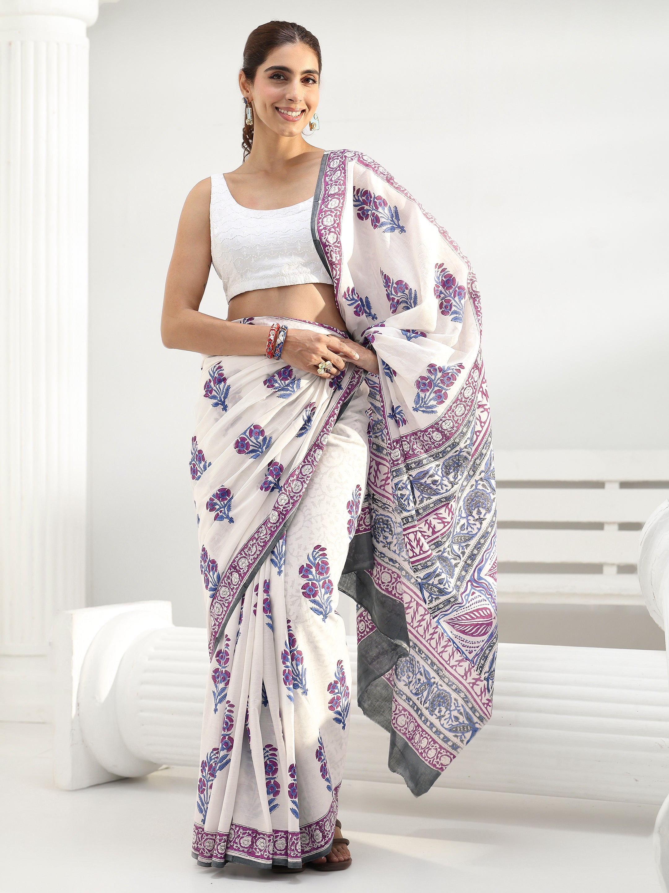 libas White Floral Sanganeri Print Cotton Saree-picture-28