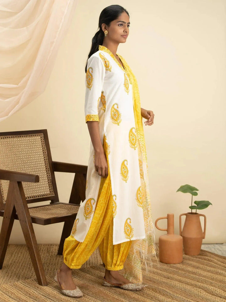 White Printed Cotton Suit Set - Libas