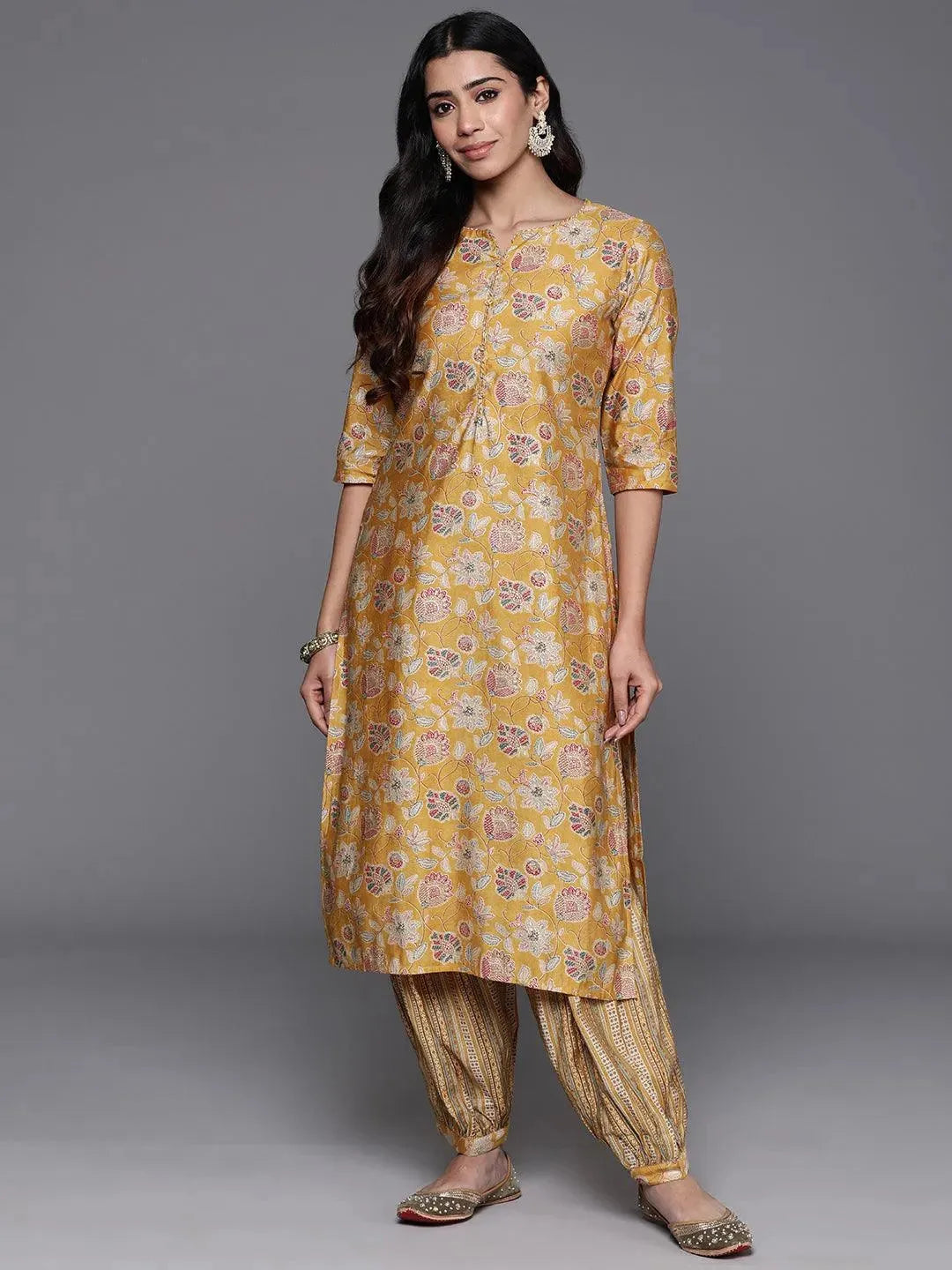  Yellow Printed Silk Blend Straight Kurta Set 