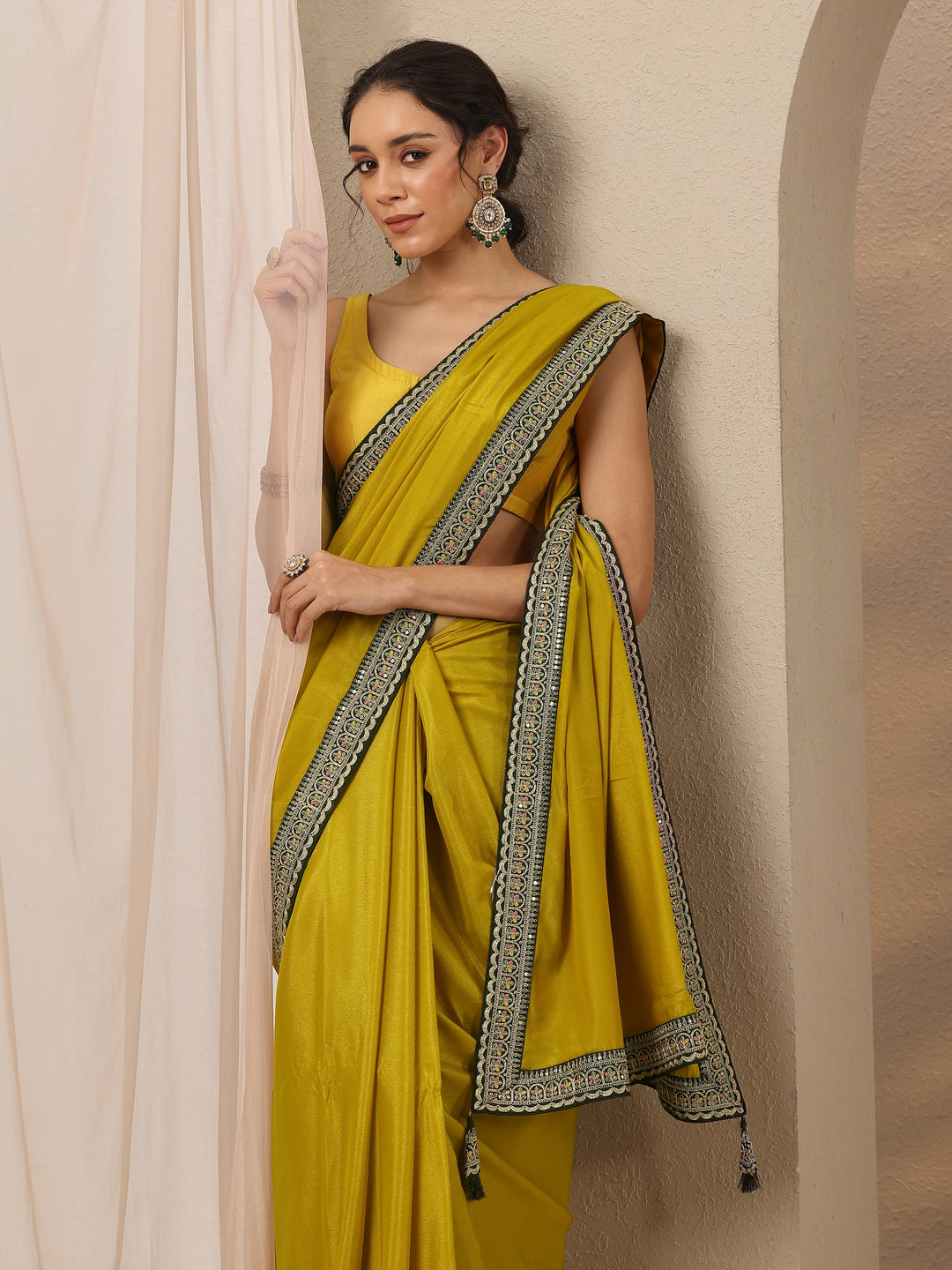  Yellow Solid Silk Blend Saree With Unstitched Blouse Piece 