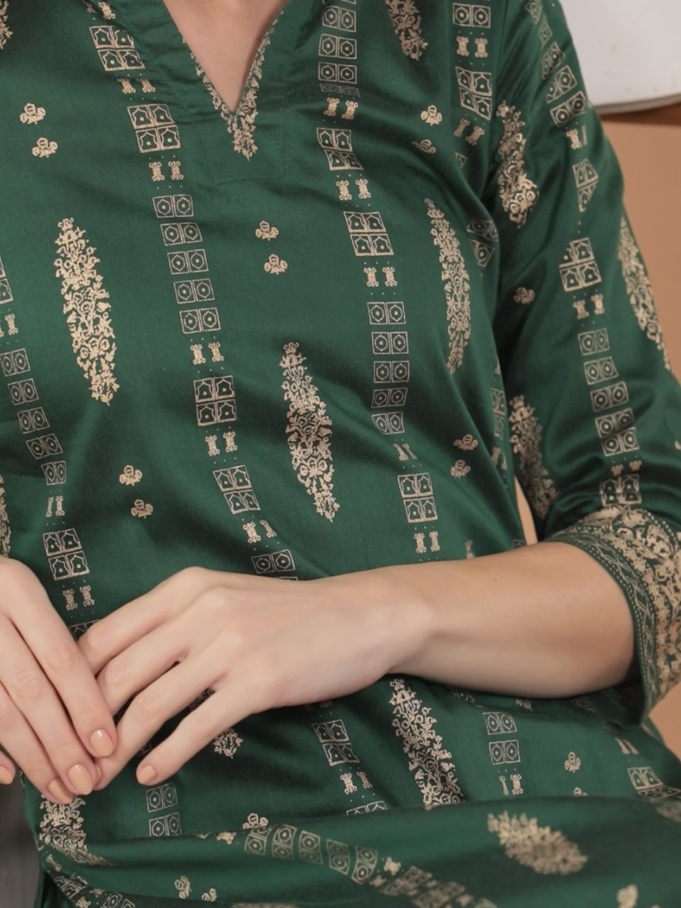  Green Printed Chanderi Silk Straight Kurta With Dupatta 