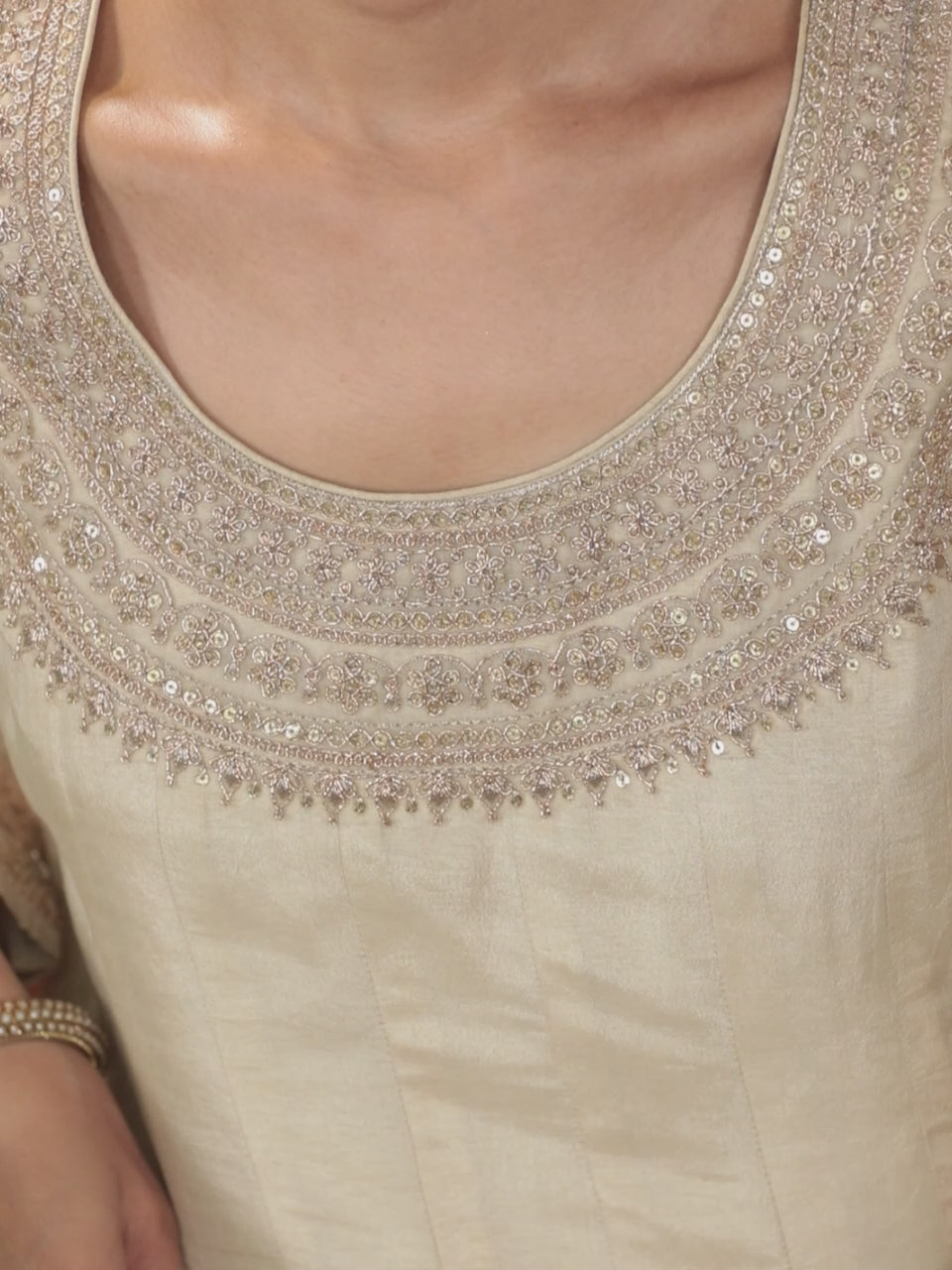  Off-White Embroidered Silk Anarkali Kurta With Trousers & Dupatta 