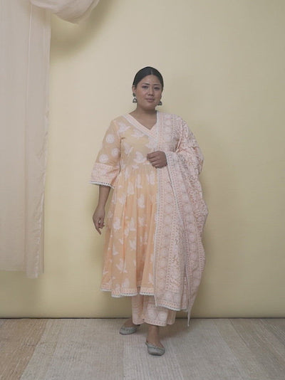 Plus Size Peach Printed Cotton Anarkali Kurta With Palazzos & Dupatta