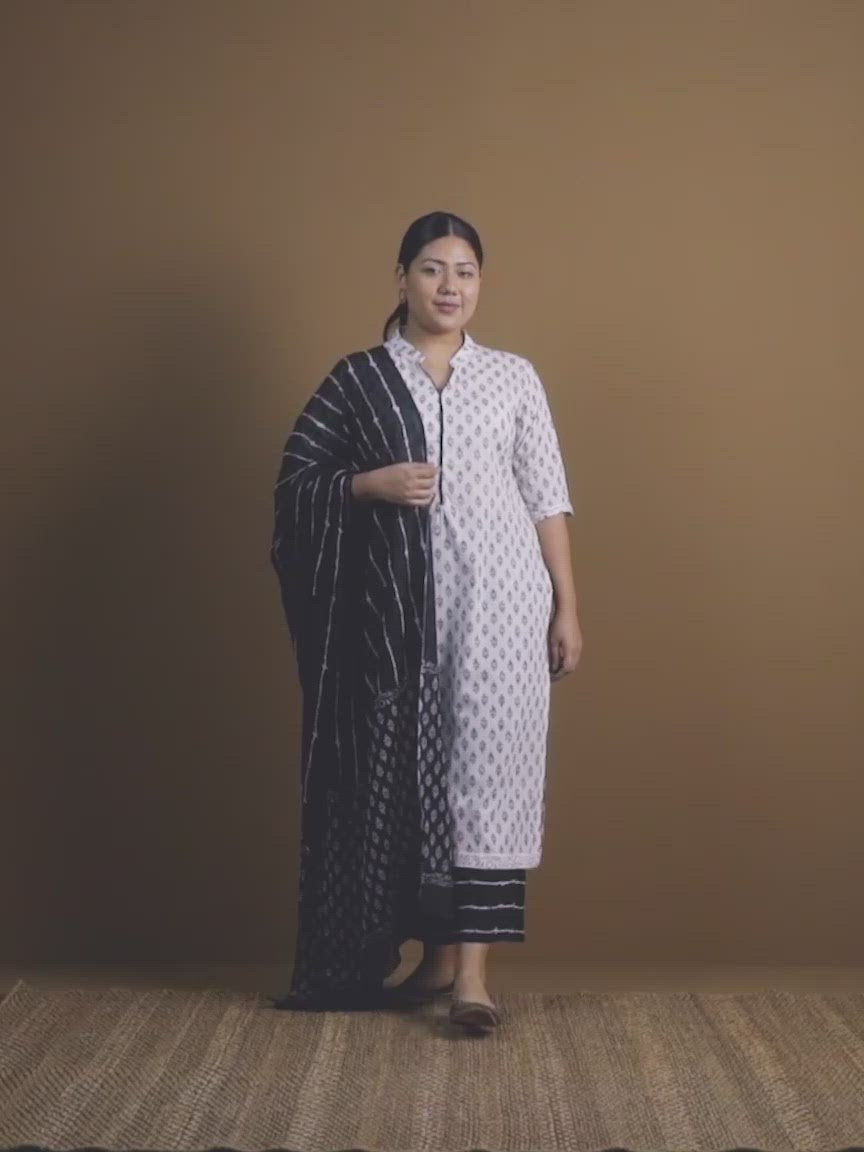 Plus Size Off-White Printed Cotton Straight Kurta With Palazzos & Dupatta