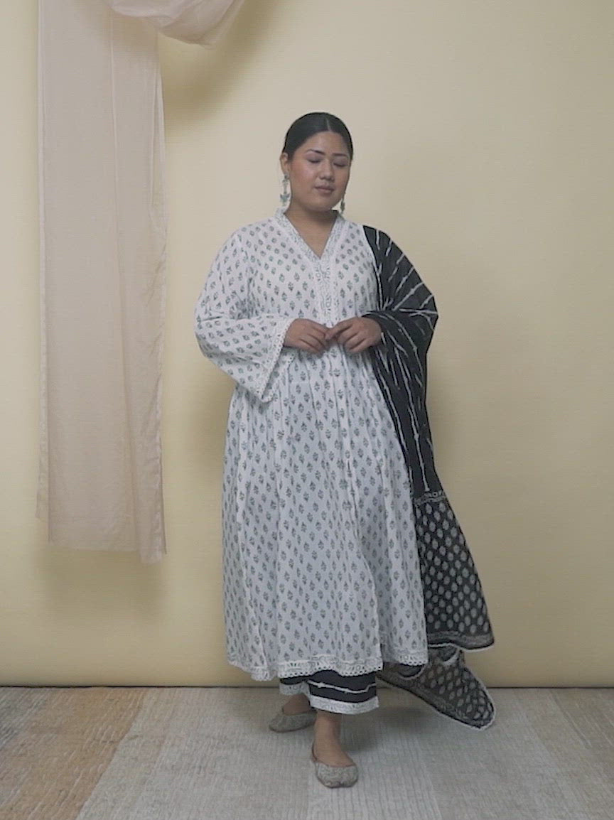  Plus Size Off-White Printed Cotton Anarkali Kurta With Palazzos & Dupatta 