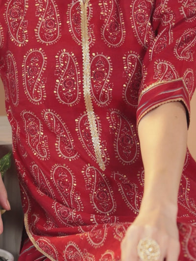 Red Printed Silk Blend Straight Kurta With Dupatta