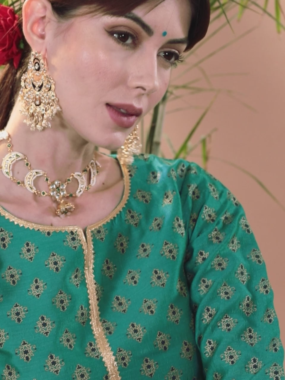  Green Printed Silk Blend Straight Kurta With Palazzos & Dupatta 