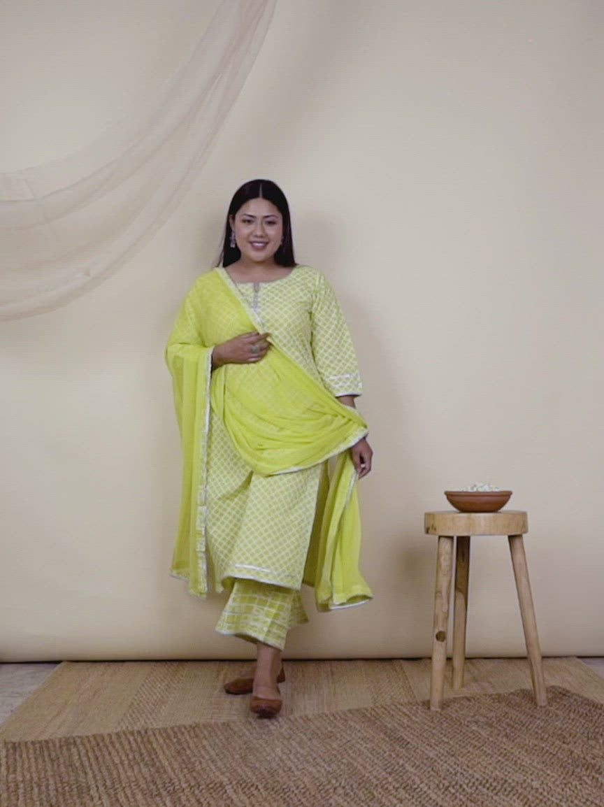  Plus Size Green Printed Cotton Straight Kurta With Palazzos & Dupatta 