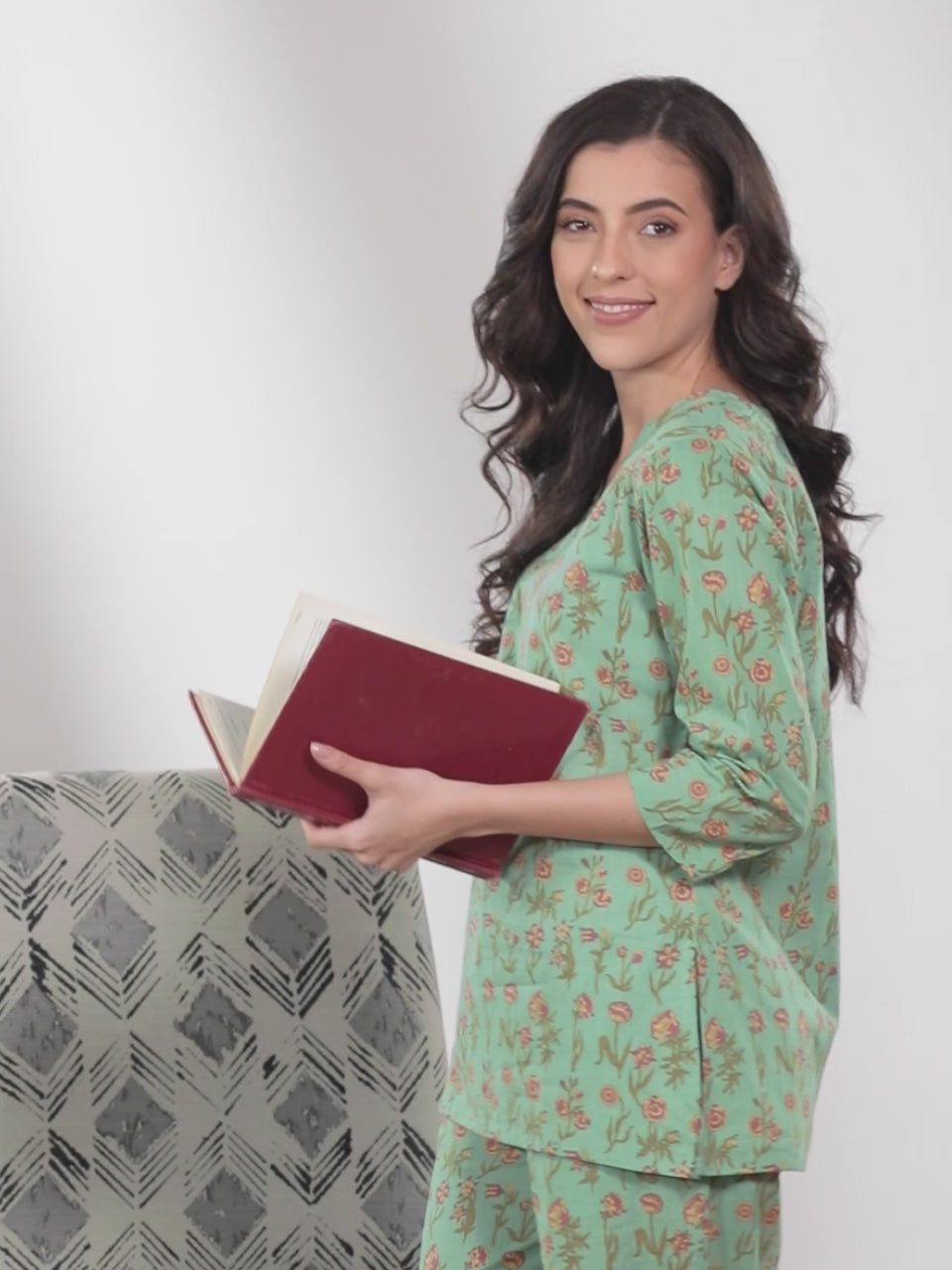  Green Printed Cotton Night Suit 