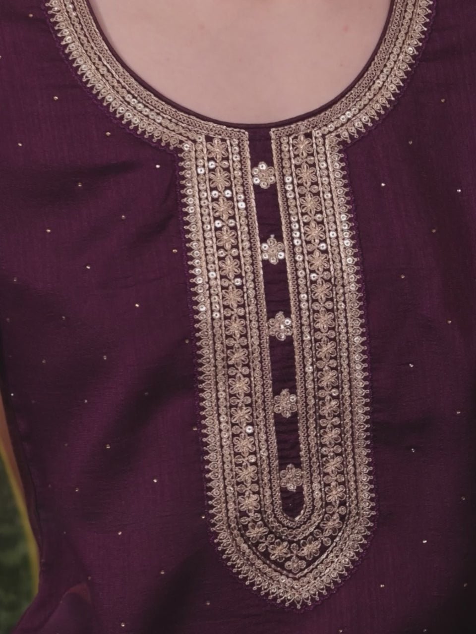 Purple Embroidered Silk Blend Straight Kurta With Dupatta