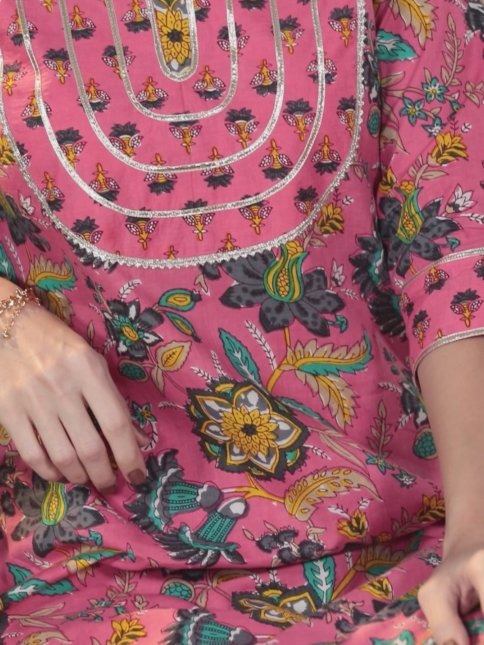  Pink Printed Cotton Straight Kurta 