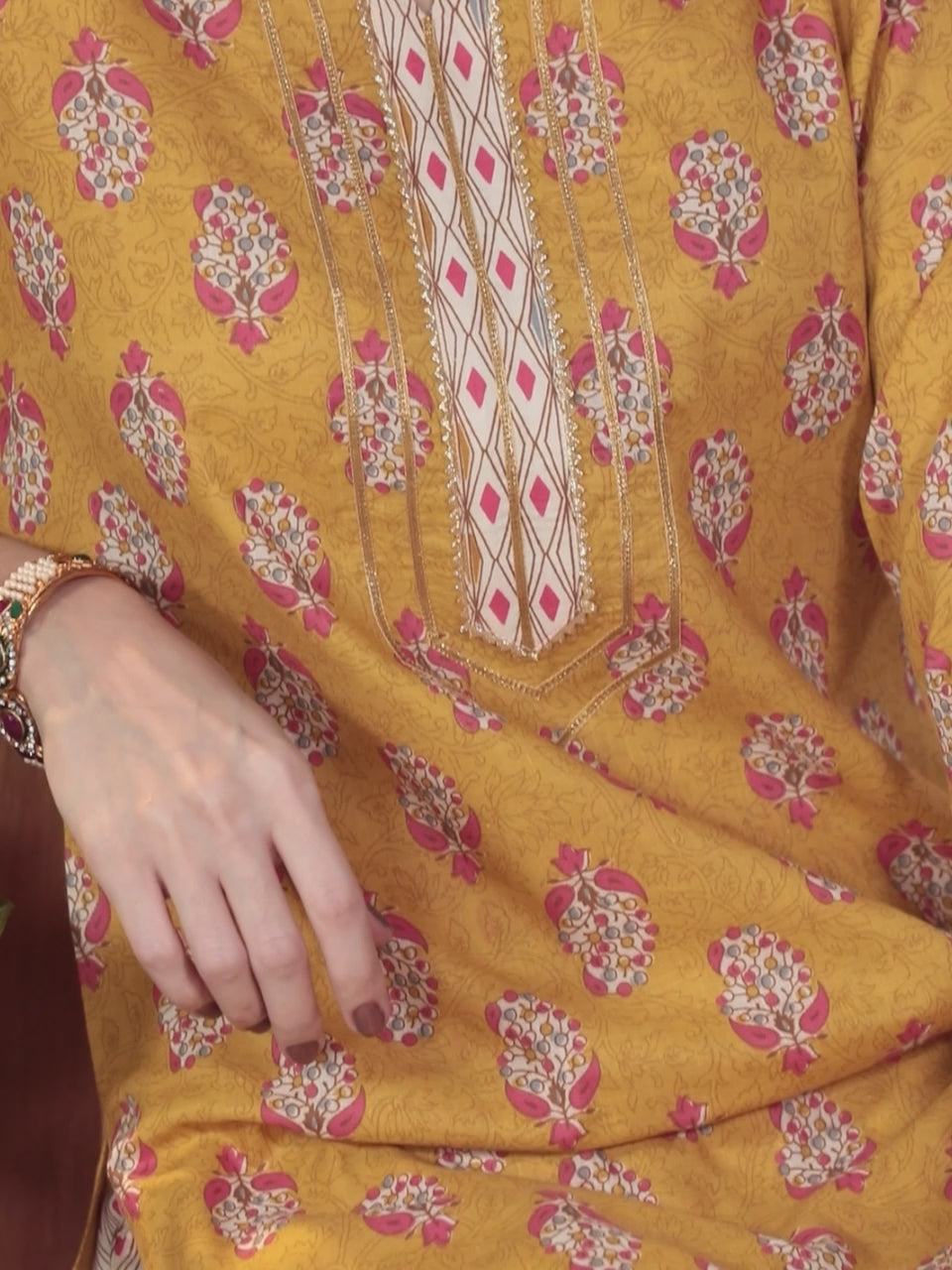  Yellow Printed Cotton Straight Kurta 