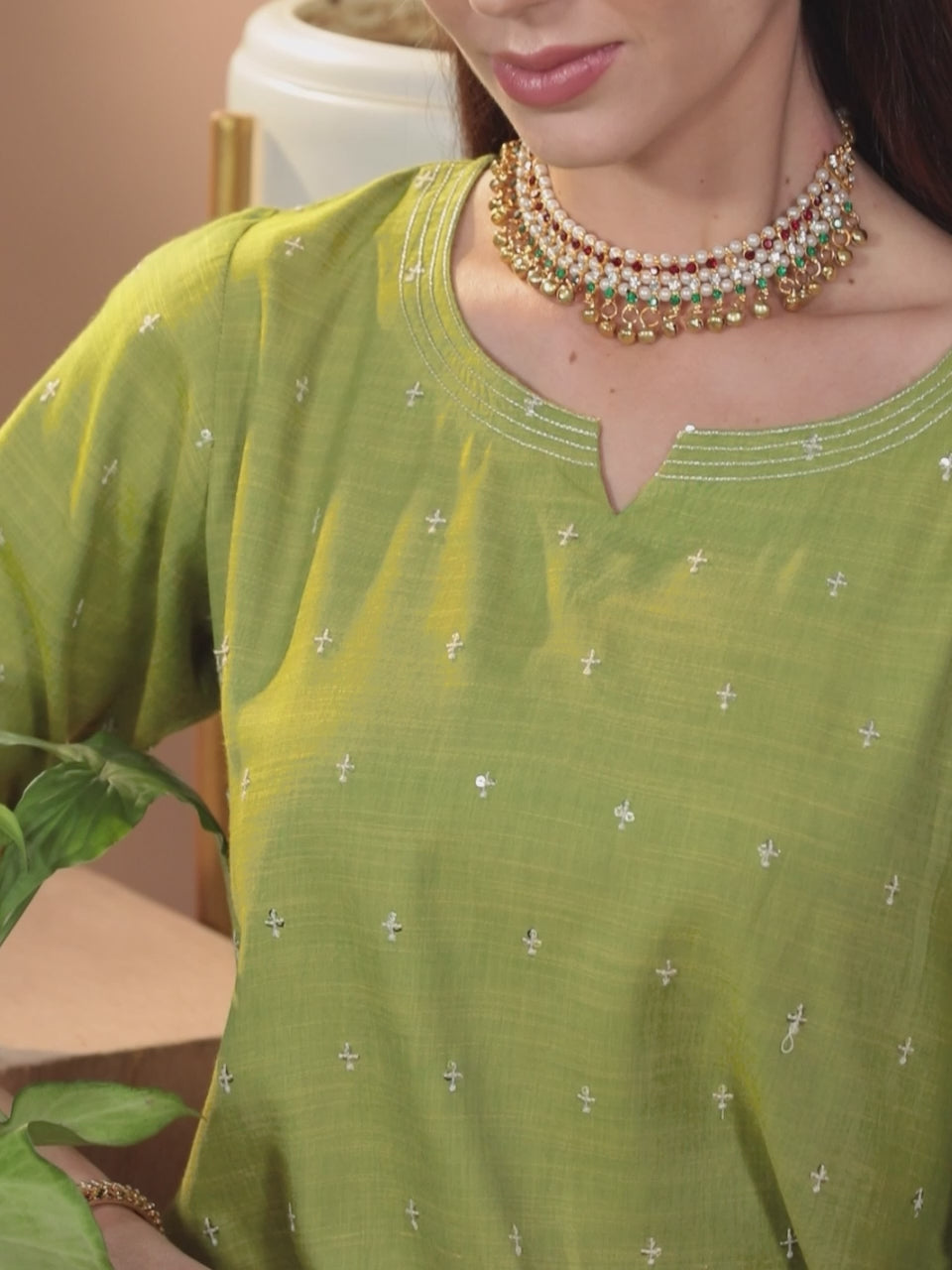  Green Embellished Rayon Kurta 