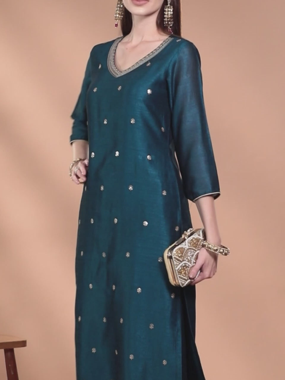  Teal Embroidered Silk Straight Kurta 