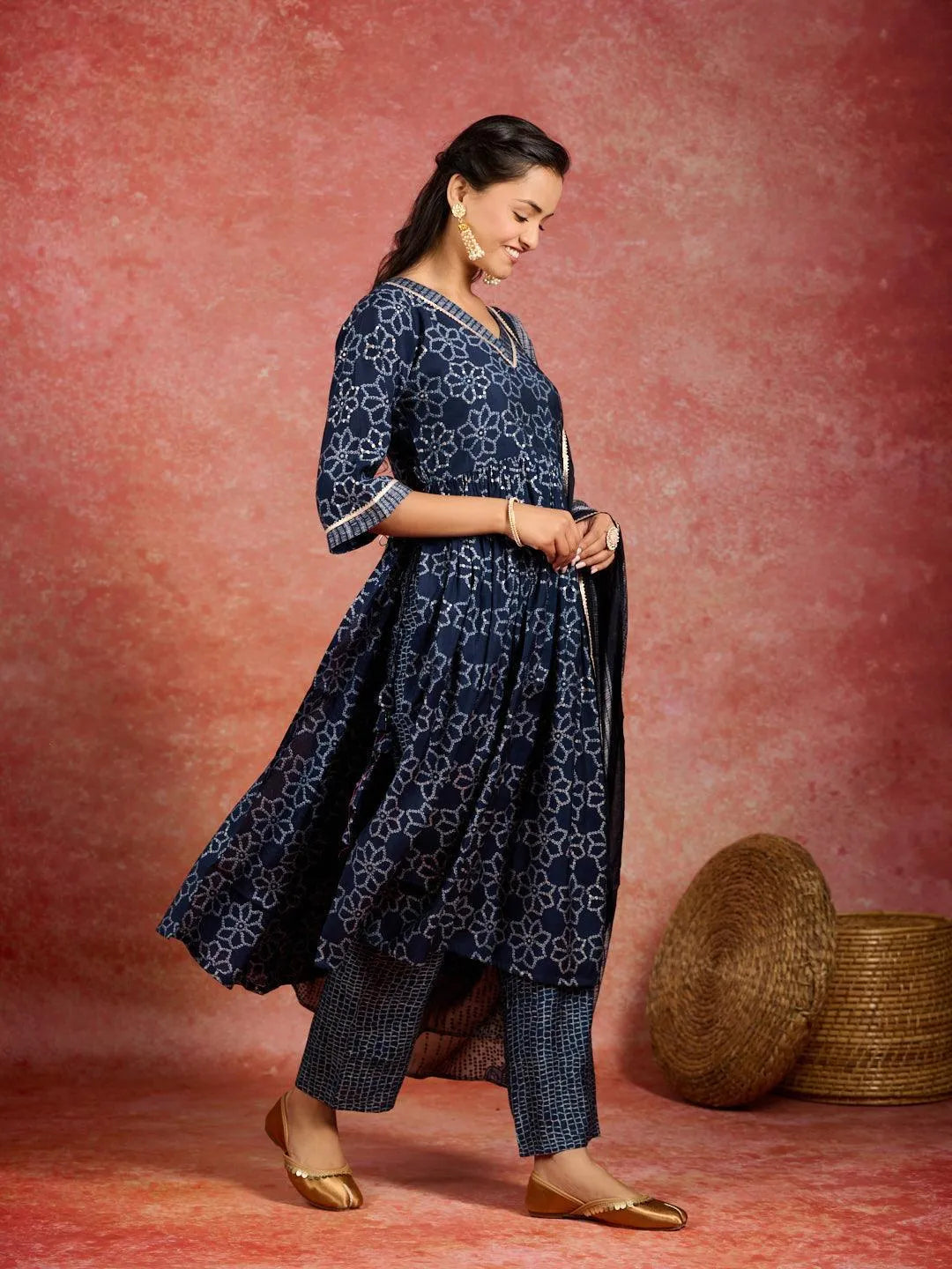 Alia dresses online top