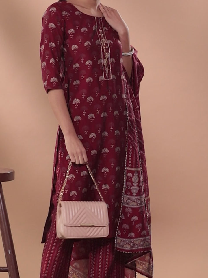 Maroon Printed Silk Blend Straight Kurta With Dupatta