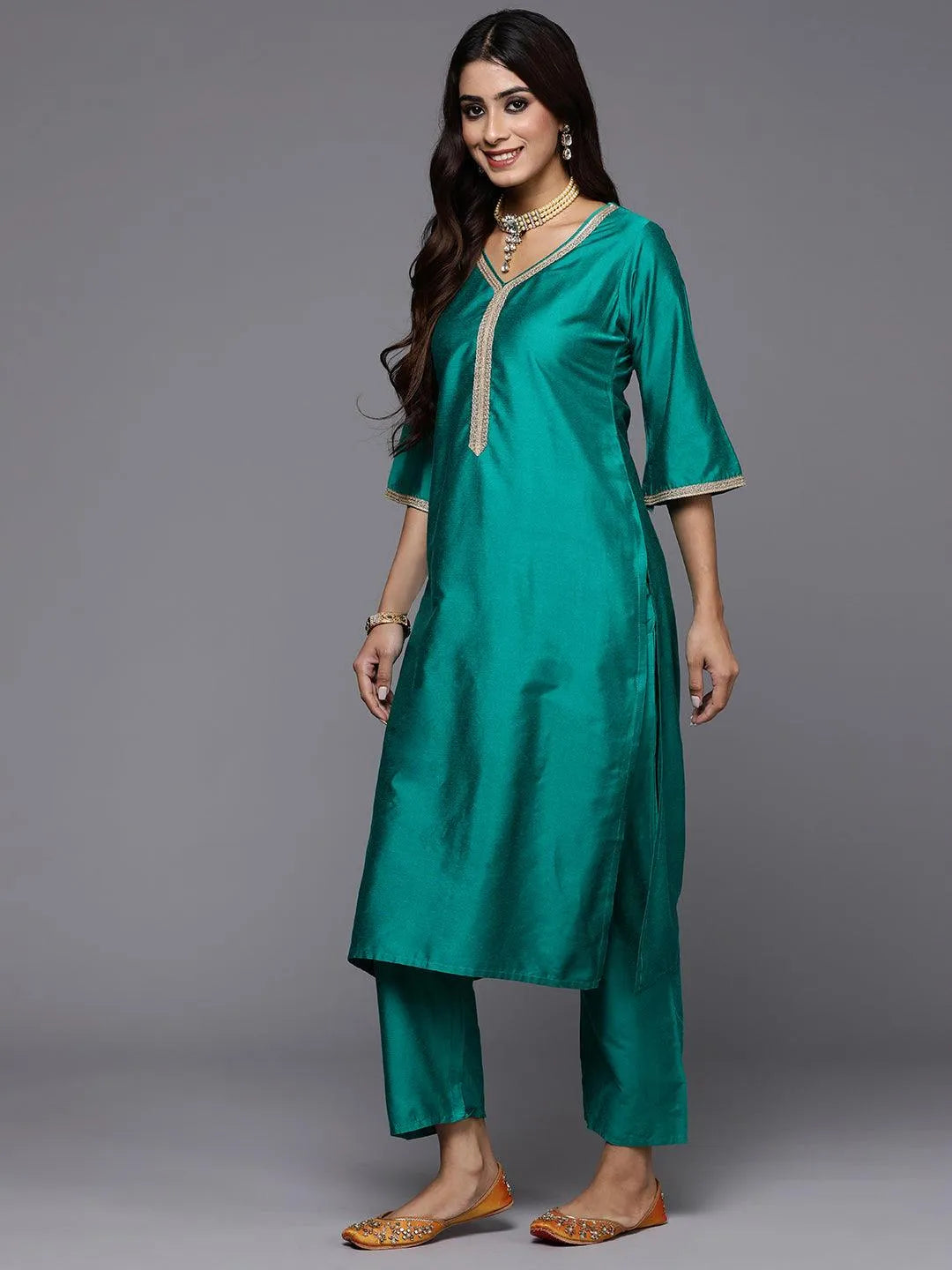 Green Solid Silk Blend Straight Kurta With Trousers & Dupatta - Libas 